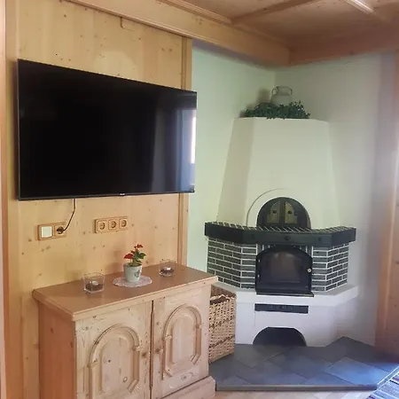 - Schmirnerhof Apartment