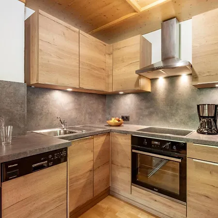 - Schmirnerhof Apartment