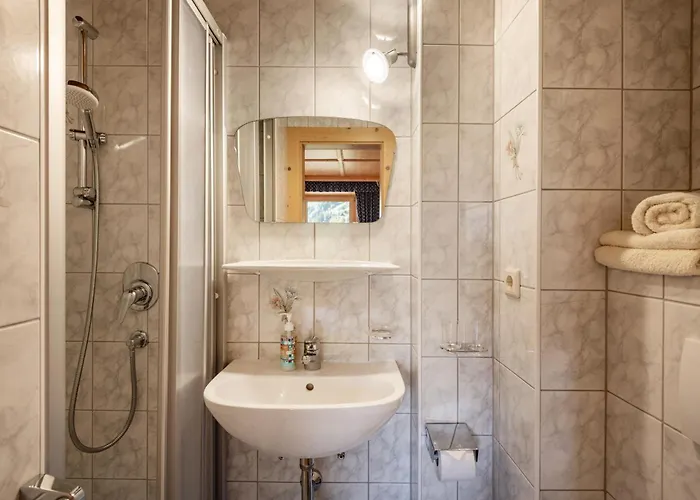 - Schmirnerhof Apartamento *