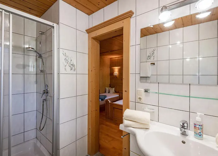 - Schmirnerhof Apartamento Brandberg